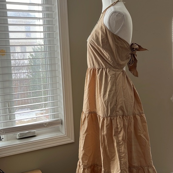 GAP Beige Maxi Dress - Picture 6 of 12